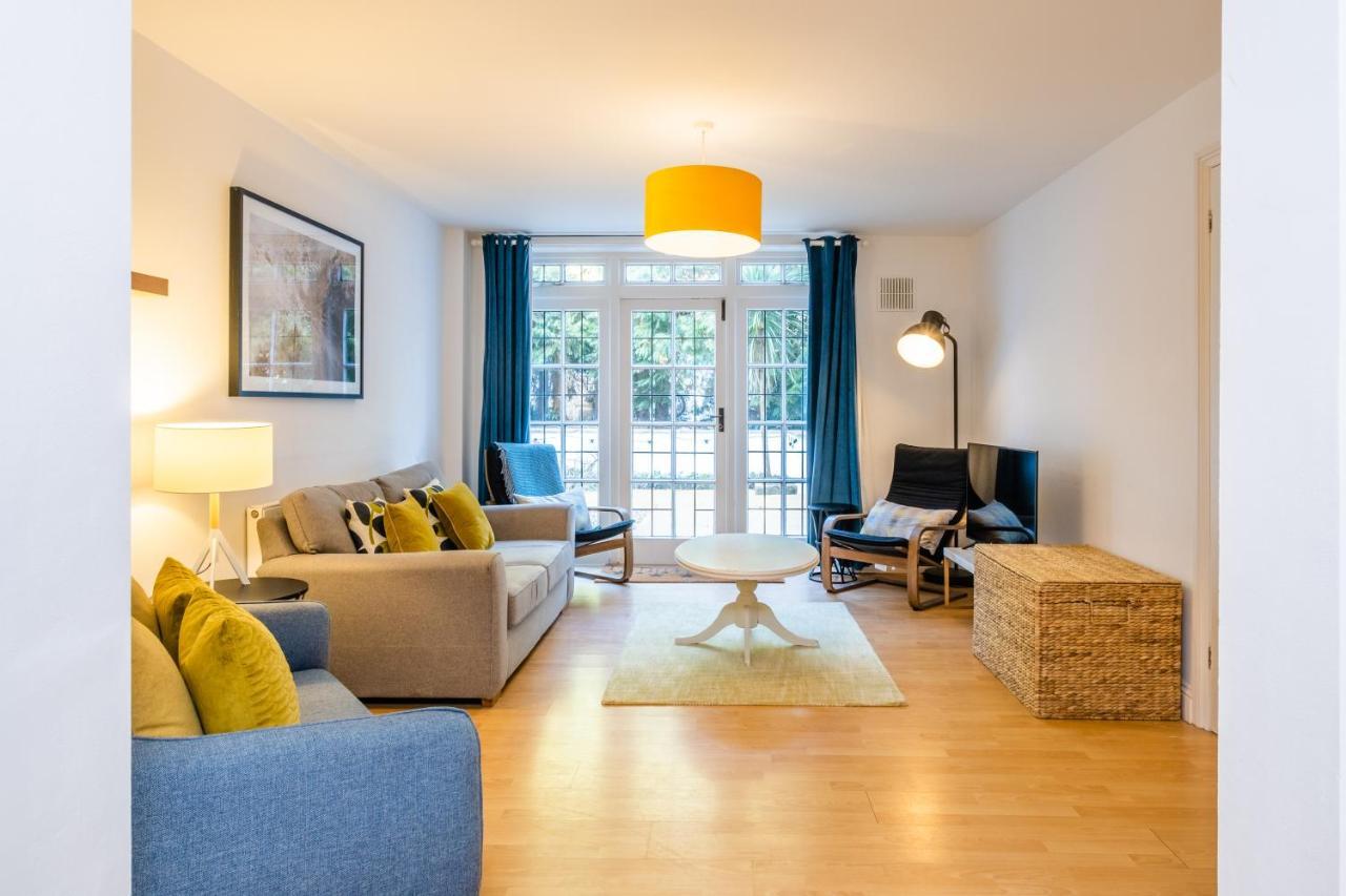 Modern Apt Near Gardens With Large Decking Area - Vivre Retreats Bournemouth Exterior photo